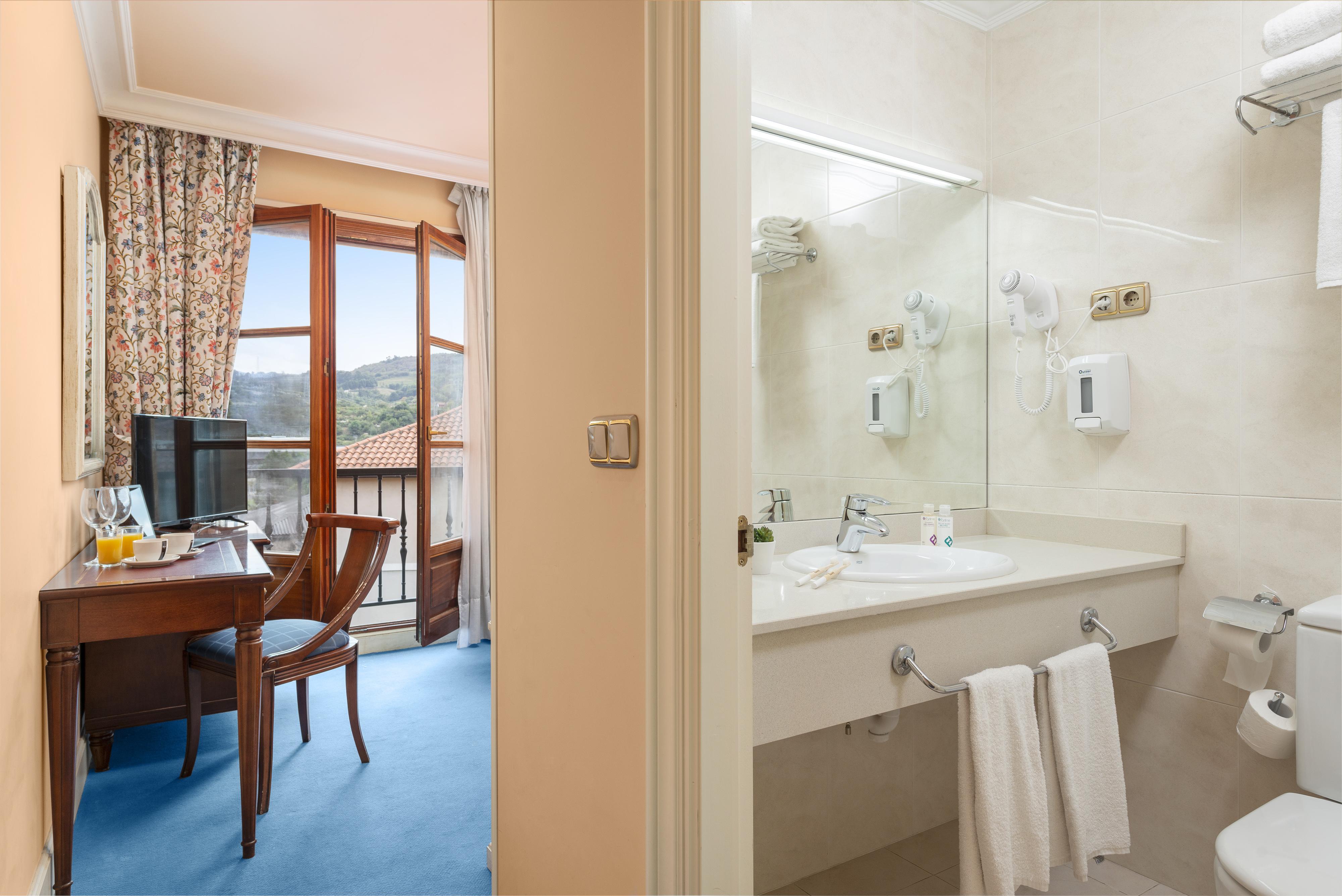 Tryp Bilbao Sondika Hotel Buitenkant foto