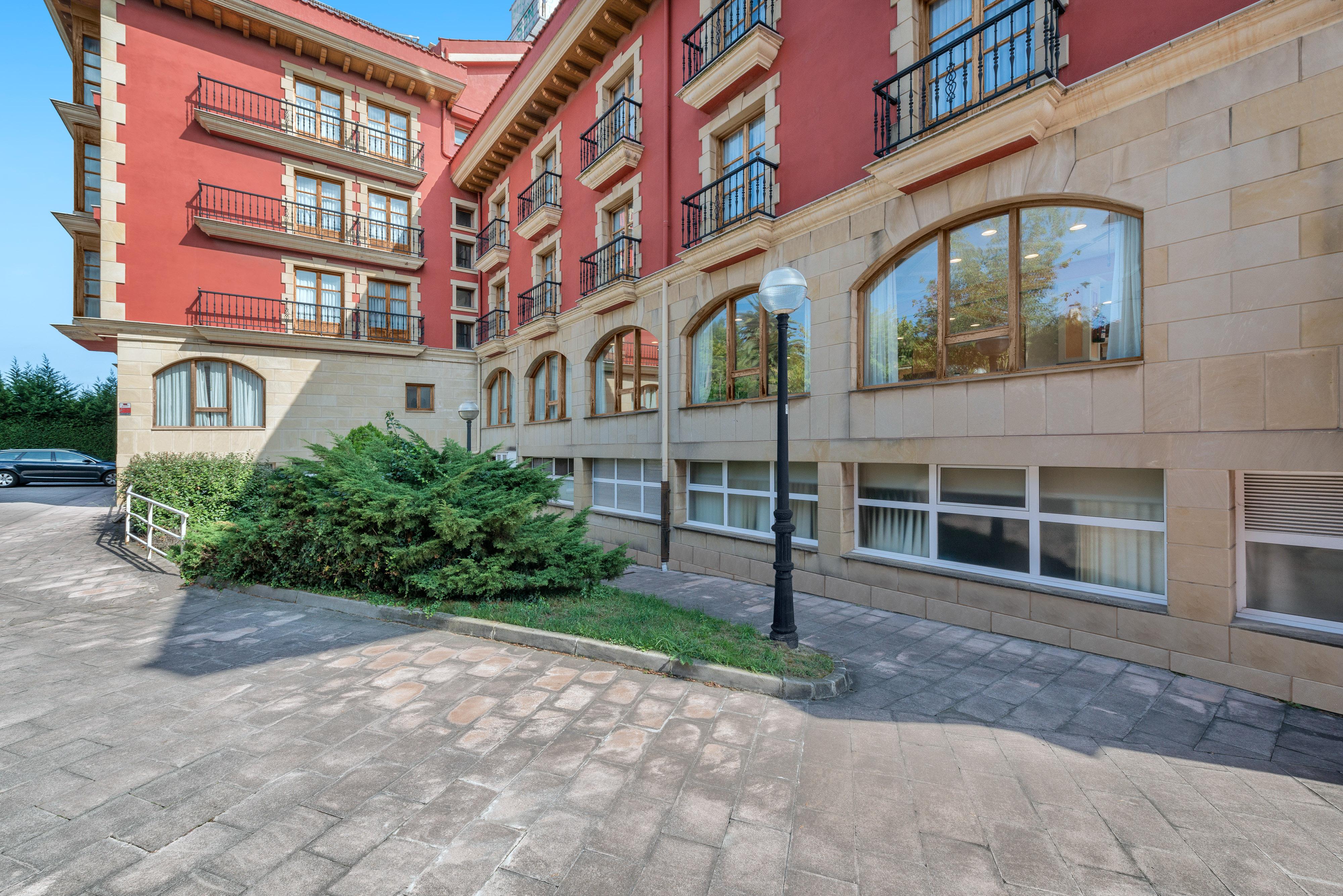 Tryp Bilbao Sondika Hotel Buitenkant foto