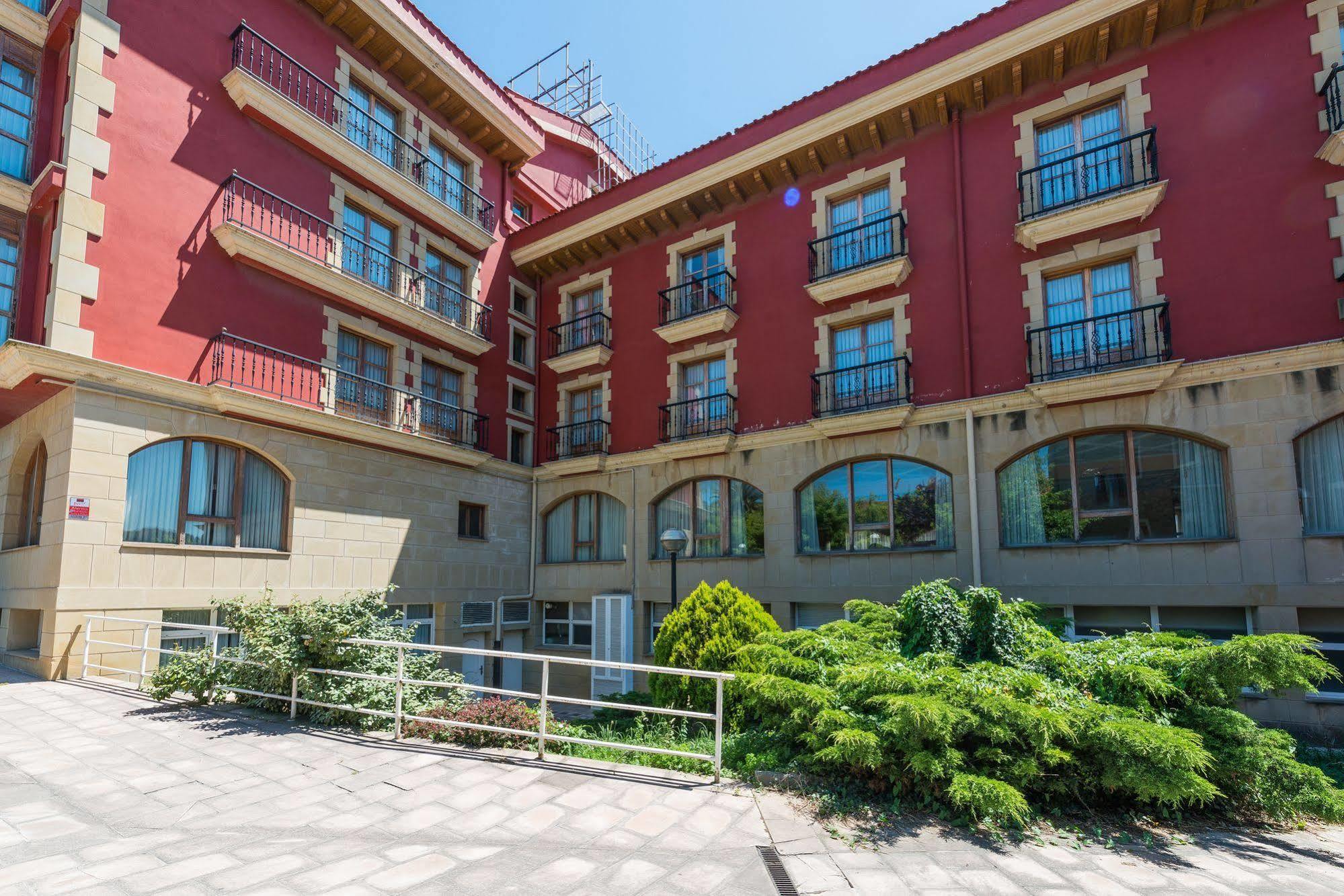 Tryp Bilbao Sondika Hotel Buitenkant foto