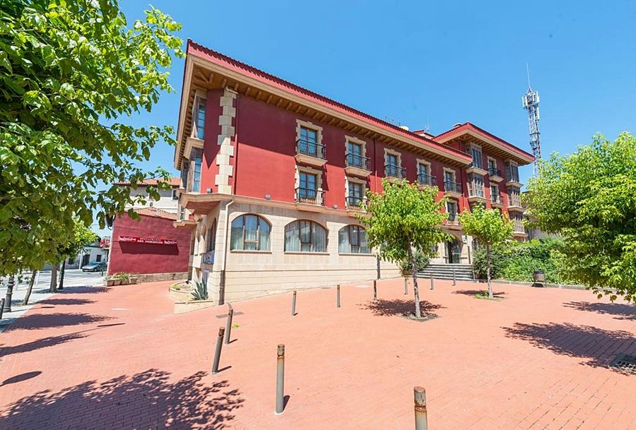 Tryp Bilbao Sondika Hotel Buitenkant foto